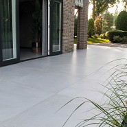 One EXTRA20 Cement tegel 90x90x2 cm.