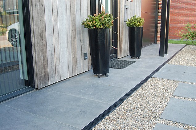 Aquadrain Corner Black Grating 65/100 mm