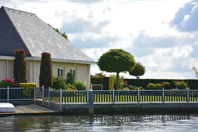 WPC-antraciet FSC tuinhek "Design" 10L 14mm 17x1800x800mm RVS bc