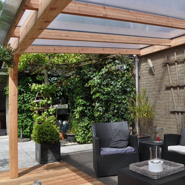 Pext Veranda Douglas - 8240x4500 muuraanbouw - staanders 18x18 cm - blank aluminium - polycarbonaat opaal