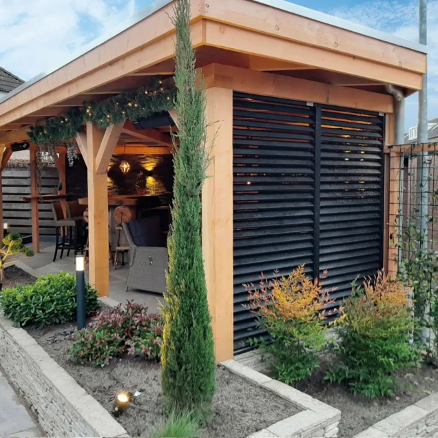 Keruing FSC tuinscherm "Royal" recht shutter 27L 15mm verstelbaar 68x900x1800mm [zwart]