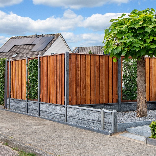 Tuinscherm Dronten, keruing hardhout, RVS-geschroefd, 21-planks (19+2) 180x180 cm