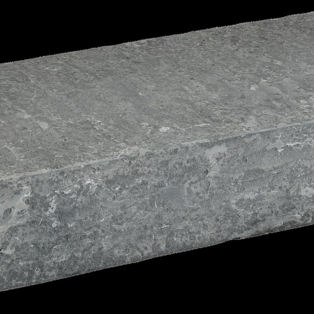 Pacific Black traptrede gevlamd & geborsteld 100x35x15 cm.
