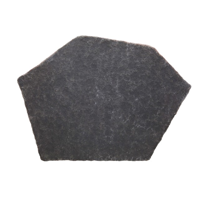 Stapsteen Black basalt Vietnam ca. 40-50cm x 3 cm