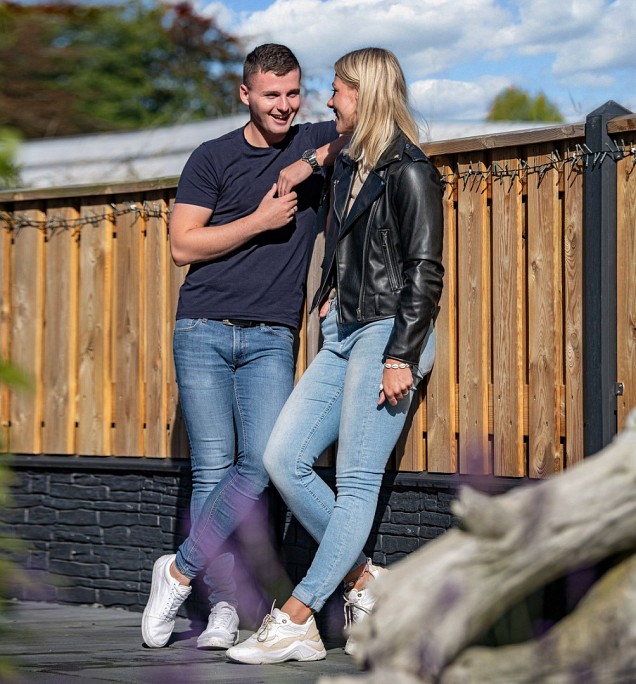 Berton©-motiefplaat antraciet H36xD3,5xL184 cm leisteenmotief